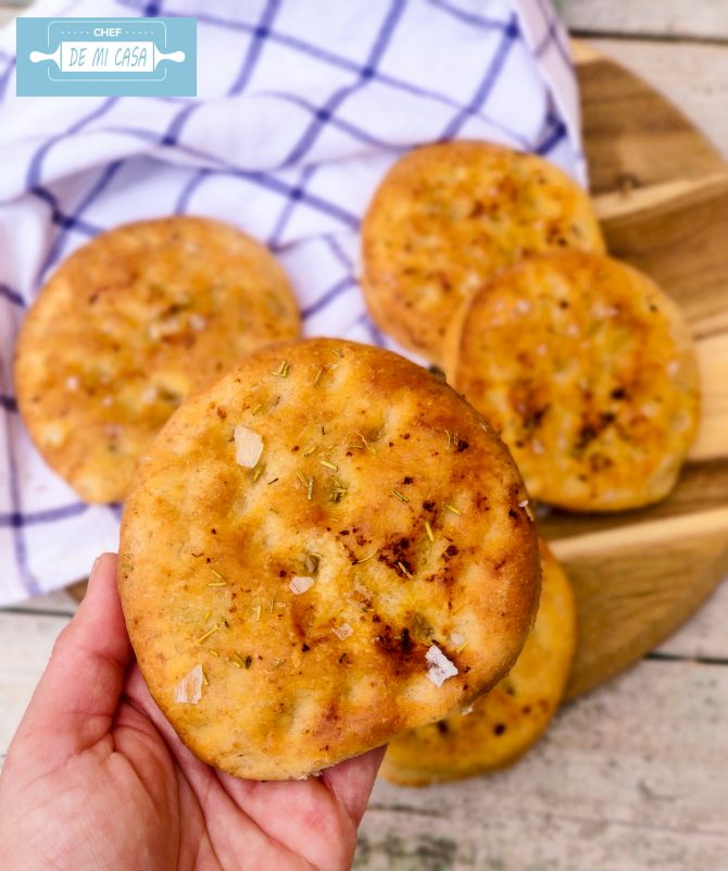 Receta de Focaccia con Ajo y Romero